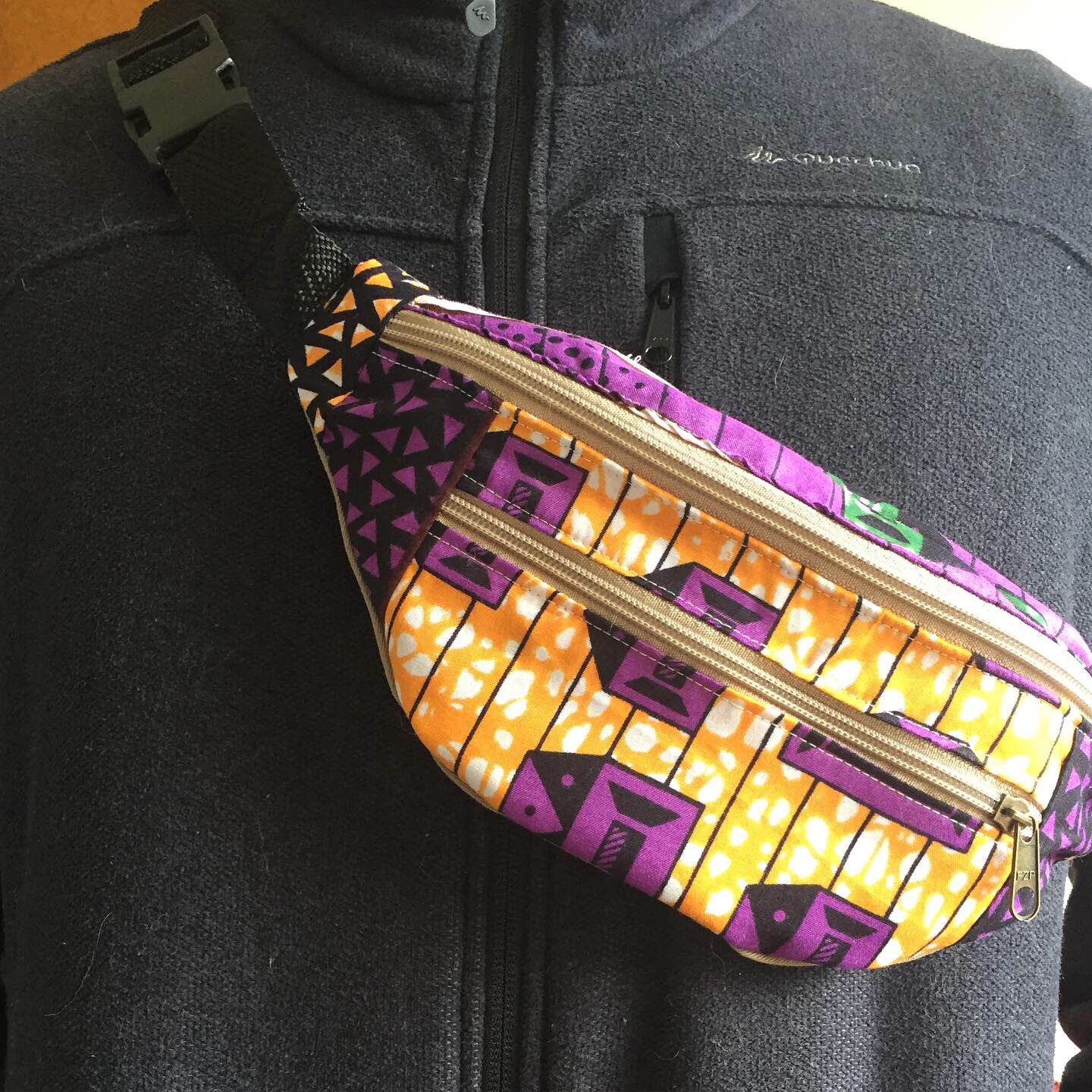 WhatsApp Image 2022-06-01 at 18.50.40 Pochete em tecido africano (peça única)