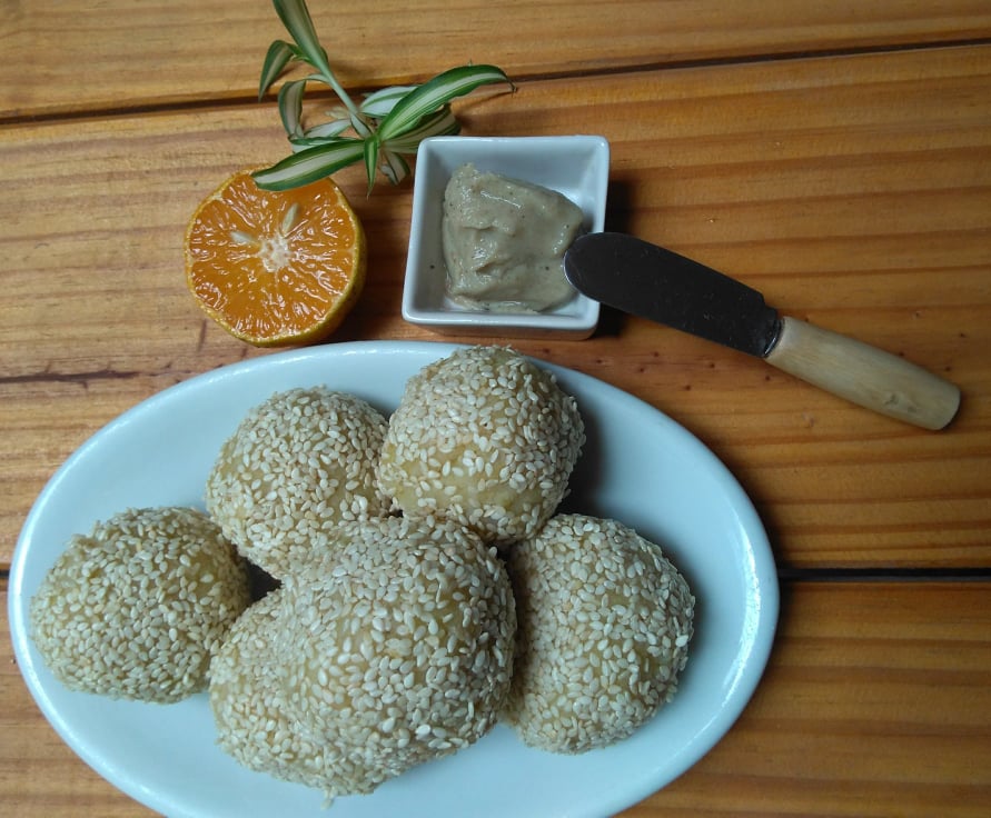 Bolinho de batata doce com gergelim_300g