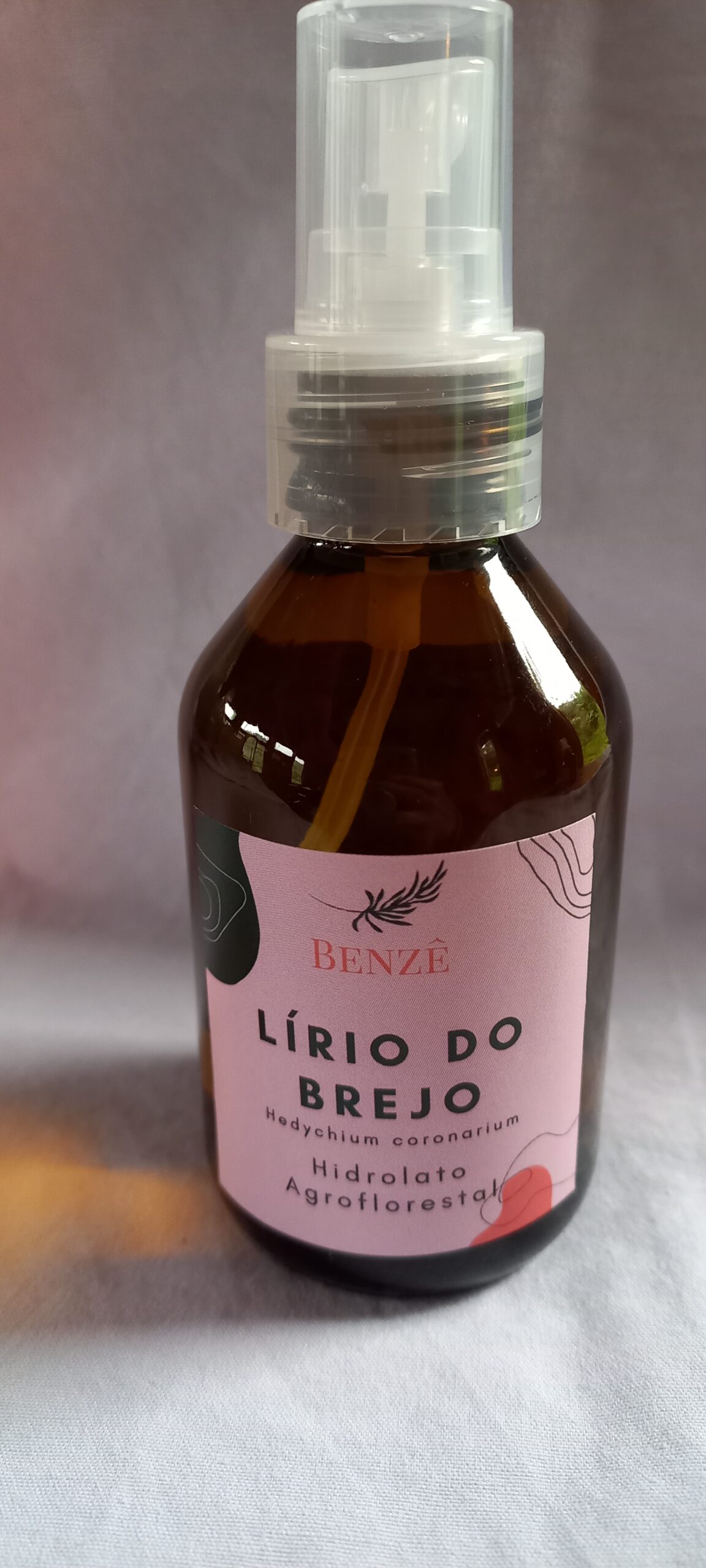 liriodobrejo1 Hidrolato de Lírio do Brejo