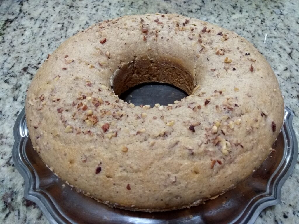 Bolo De Pinhão Gcrs Araçá E Alecrim