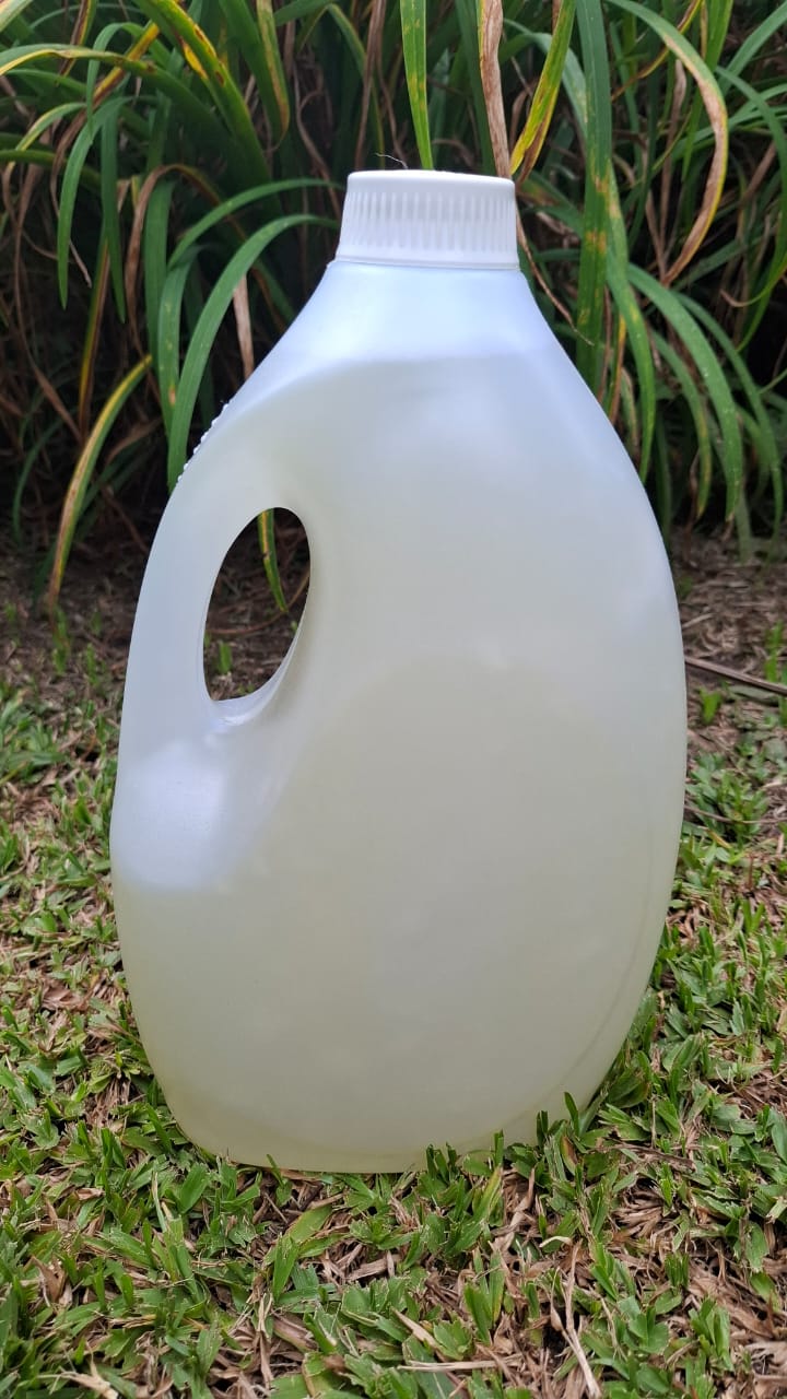 Sabão líquido biodegradável para roupas - 1l