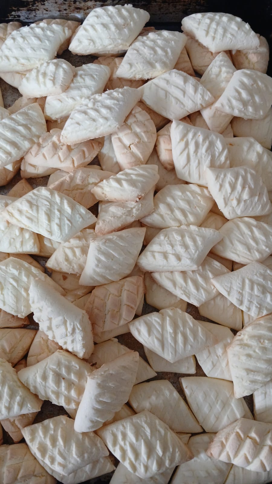 Sequilhos de amido de milho sabor laranja / pacote 200gramas