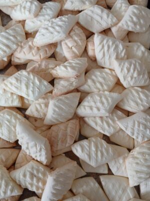 Sequilhos de amido de milho sabor laranja / pacote 200gramas