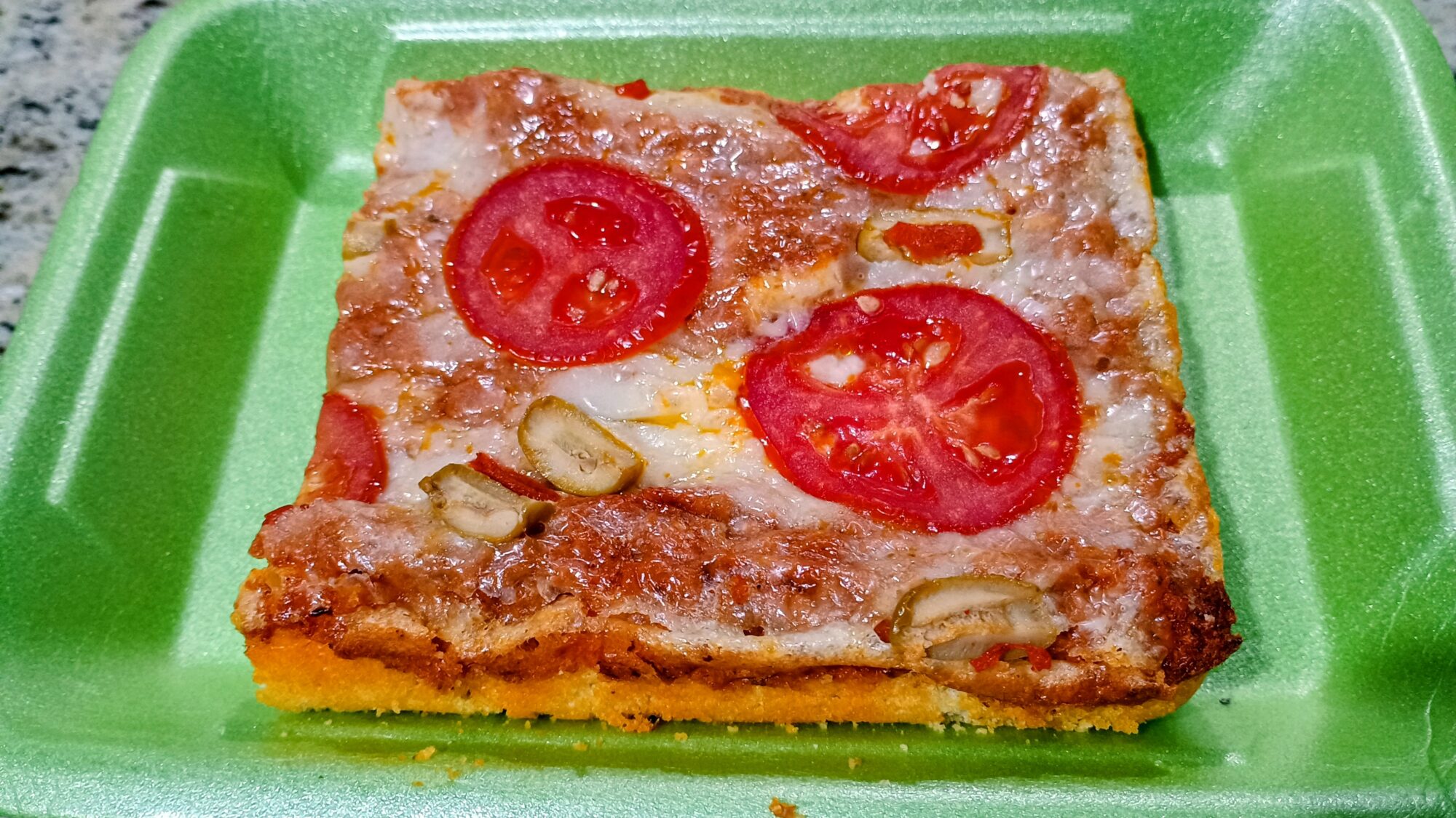 Pizza de Sardinha (sem glúten) - 2 pedaços